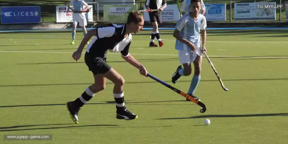 赛场之外，我们与你同在 —— 实时解说，深度分析！🎙️📊